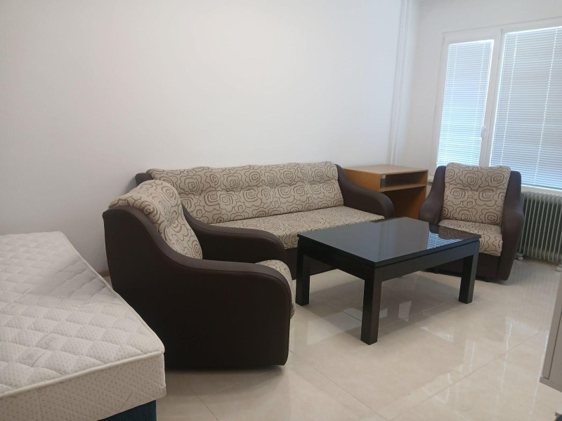 Дава под Наем 2-СТАЕН в град София, Надежда 1 - 70 кв.м / 700 € » 1 369.08 лв., ТИТАН ПРОПЪРТИС РЕНТ