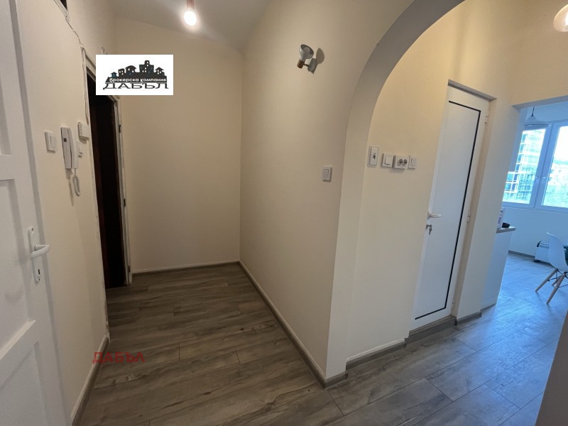 Zu vermieten  2 Schlafzimmer Sofia , Zentar , 100 qm | 95254686 - Bild [9]