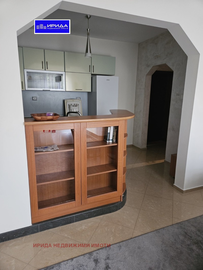 Дава под наем 3-СТАЕН, гр. София, Център, снимка 4 - Апартаменти - 52873439