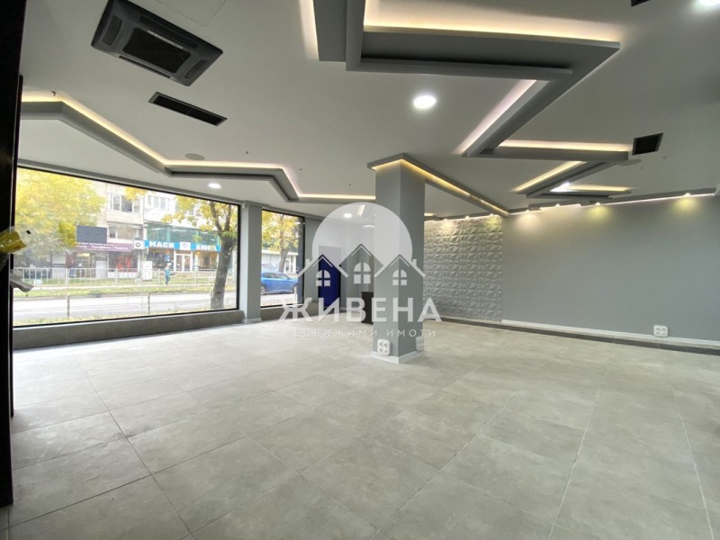 Te huur  Winkel Varna , Ljatno kino Trakija , 450 m² | 46185335 - afbeelding [2]