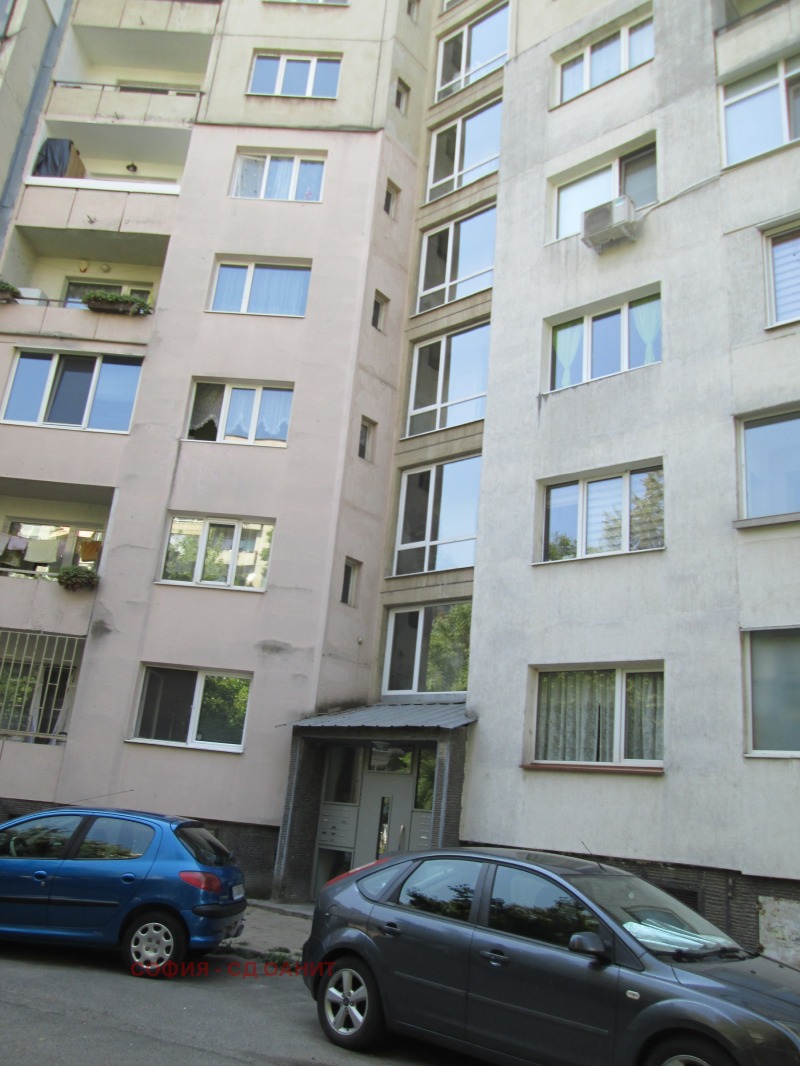 Дава под нем  1-стаен, град София, Стрелбище •  700 лв. • ID 88005010 — holmes.bg - [1] 