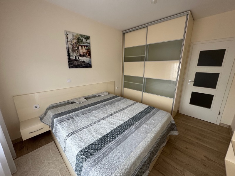 Издаје се  1 спаваћа соба Софија , Центар , 65 м2 | 31564978 - слика [8]