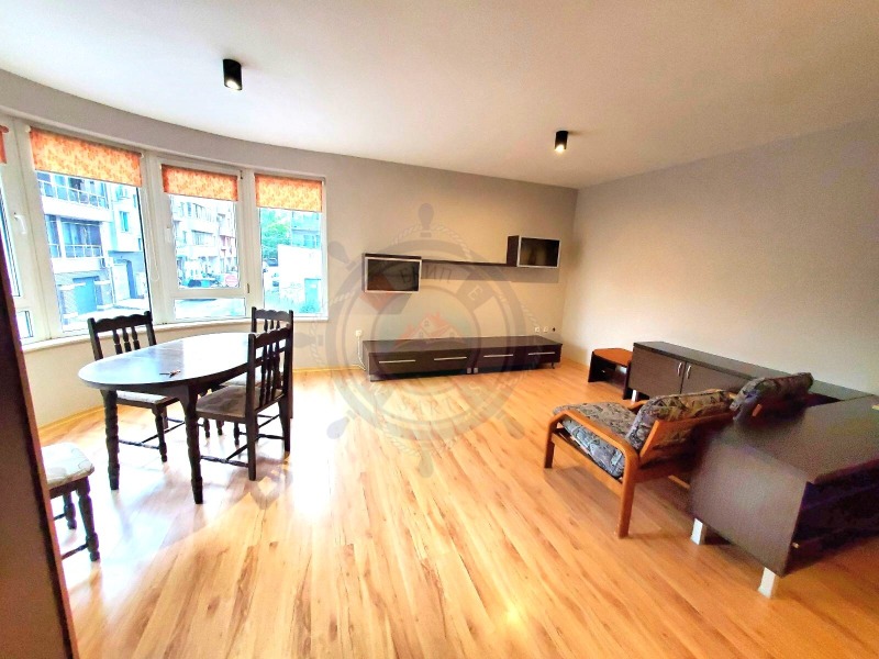 Zu vermieten  2 Schlafzimmer Warna , Okraschna bolniza-Generali , 95 qm | 60728231