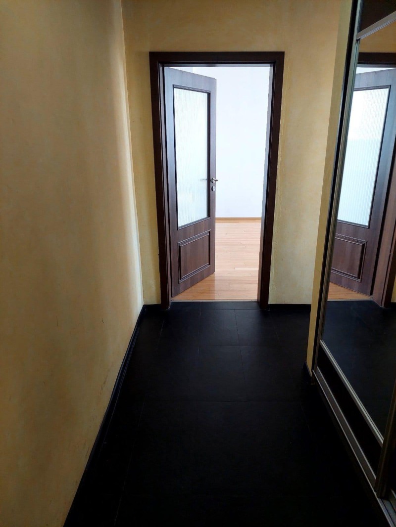 Дава под наем 3-СТАЕН, гр. София, Слатина, снимка 12 - Апартаменти - 52809368