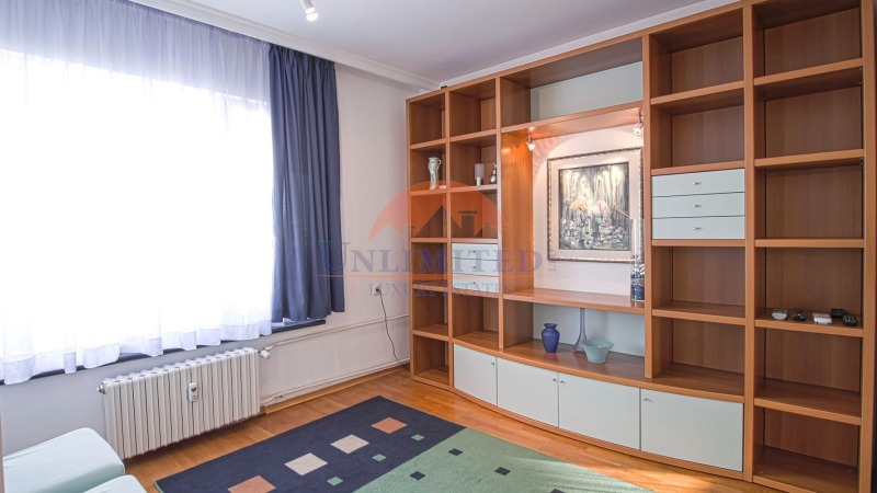 В аренду  3 спальни София , Изток , 203 кв.м | 38914550 - изображение [4]