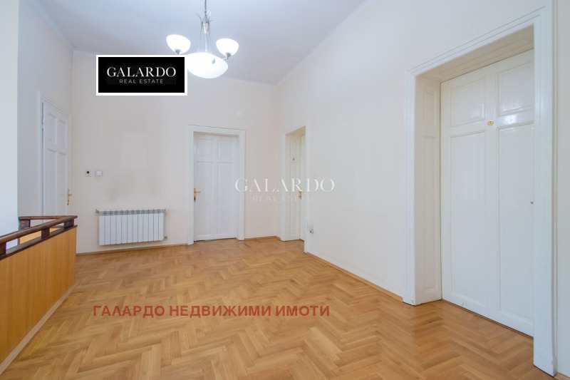 Дава под наем  Къща град София , Център , 850 кв.м | 44729197 - изображение [7]