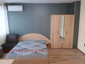 Studio Vâzrajdane, Burgas