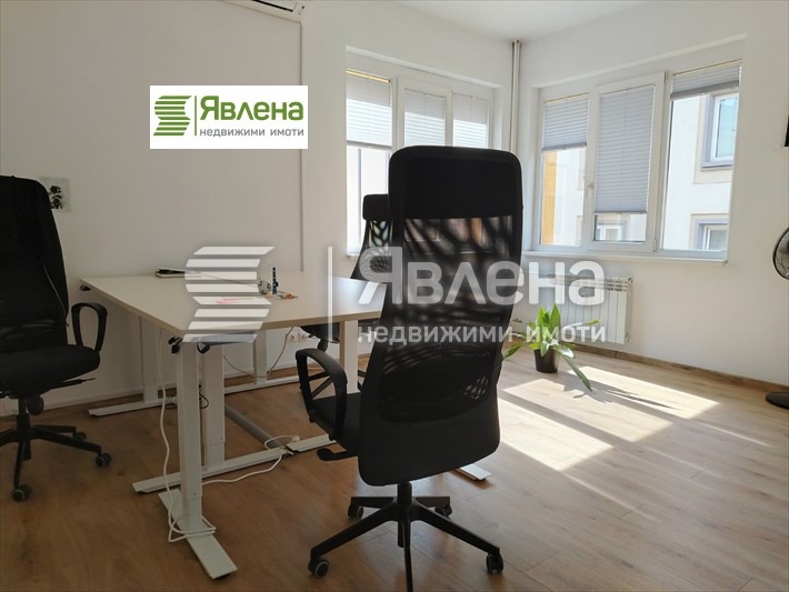 De inchiriat  Birou Sofia , Țentâr , 147 mp | 80098756 - imagine [10]