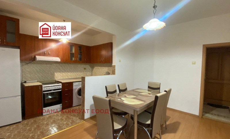 Дава под наем 3-СТАЕН, гр. Плевен, Широк център