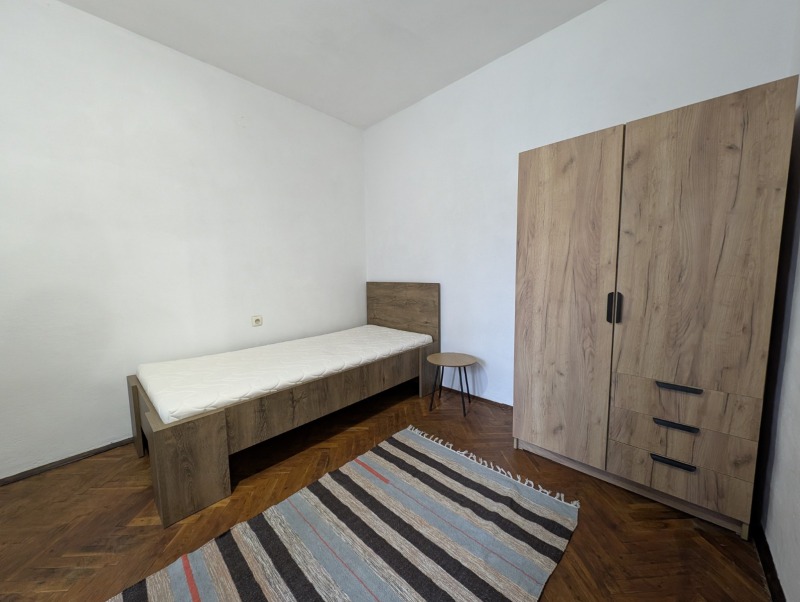 Дава под наем 3-СТАЕН, гр. Велико Търново, Център, снимка 5 - Апартаменти - 52953921