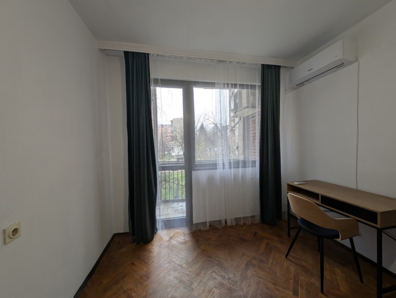 Дава под наем 3-СТАЕН, гр. Велико Търново, Център, снимка 6 - Апартаменти - 52953921