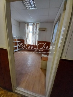 Офиси под наем в град Варна, ЖП Гара - изображение 1 