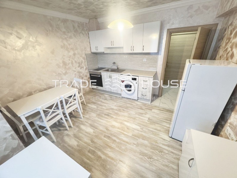 A louer  1 chambre Plovdiv , Hristo Smirnenski , 60 m² | 36072510 - image [3]