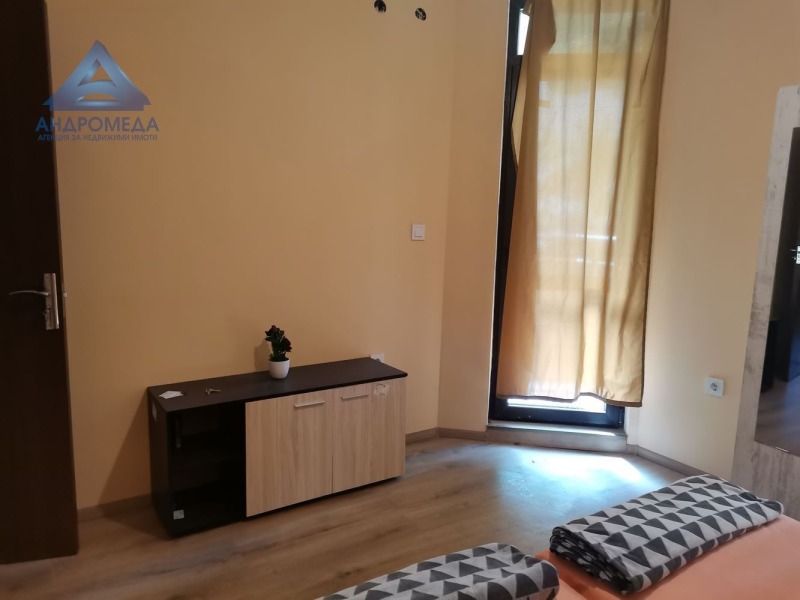 Дава под наем  2-стаен град Плевен , Широк център , 60 кв.м | 79686910 - изображение [9]