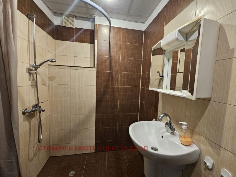 A louer  2 chambres Sofia , Tsentar , 92 m² | 68059028