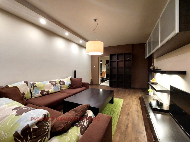 Дава под наем 3-СТАЕН, гр. София, Разсадника, снимка 4 - Апартаменти - 53464574