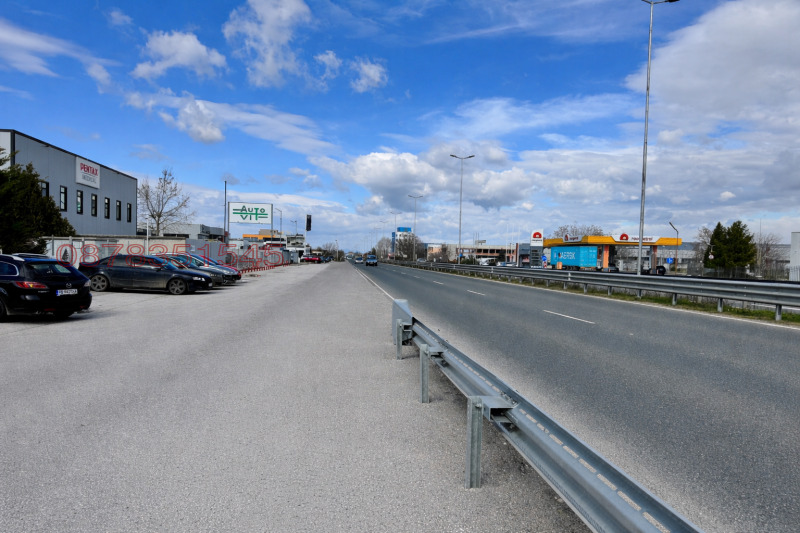 Дава под наем СКЛАД, гр. Пловдив, Индустриална зона - Север, снимка 9 - Складове - 53521094