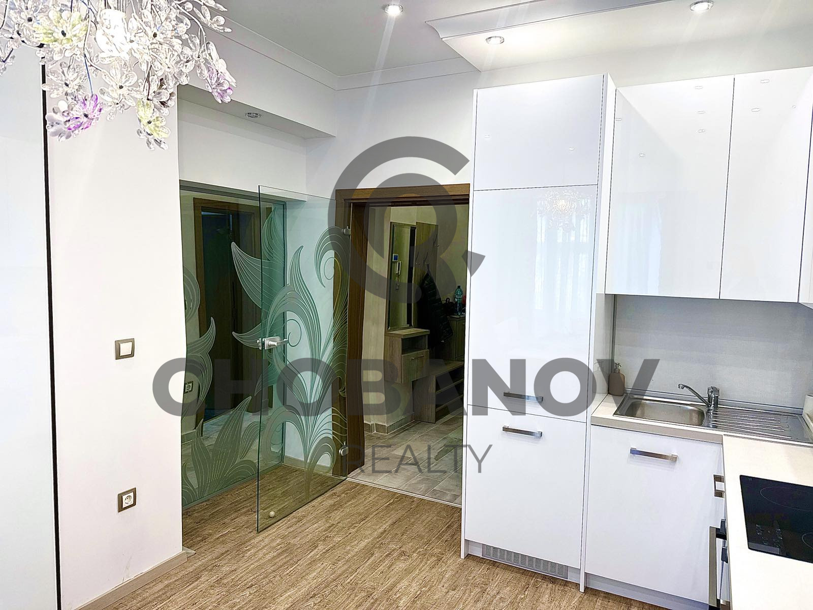 Дава под наем 4-СТАЕН, гр. София, Център, снимка 2 - Апартаменти - 54807072
