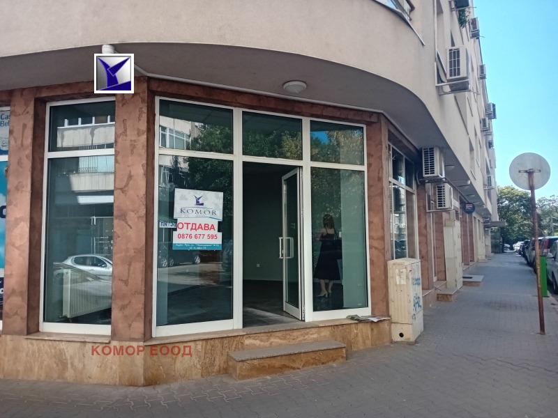 For Rent  Office Ruse , Vazrazhdane , 32 sq.m | 12430694