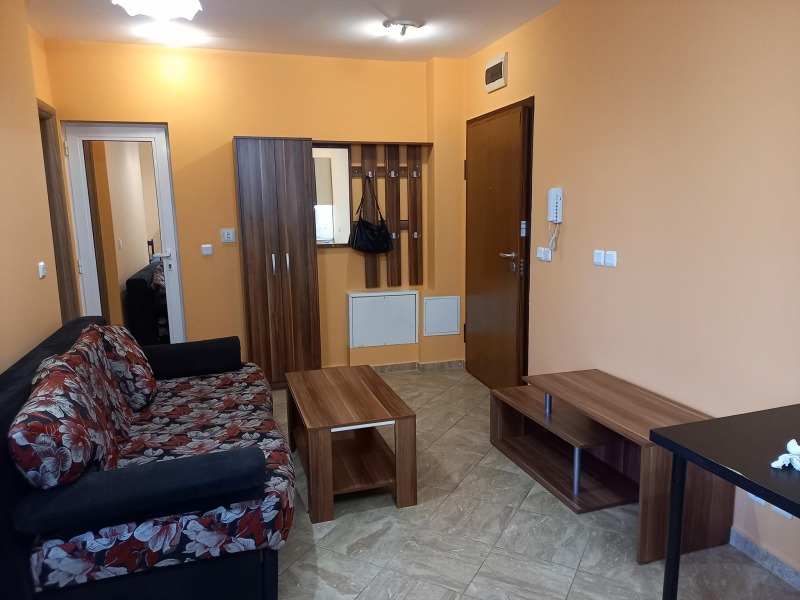 Til leie  1 soverom Sofia , Slatina , 50 kvm | 63844640 - bilde [2]