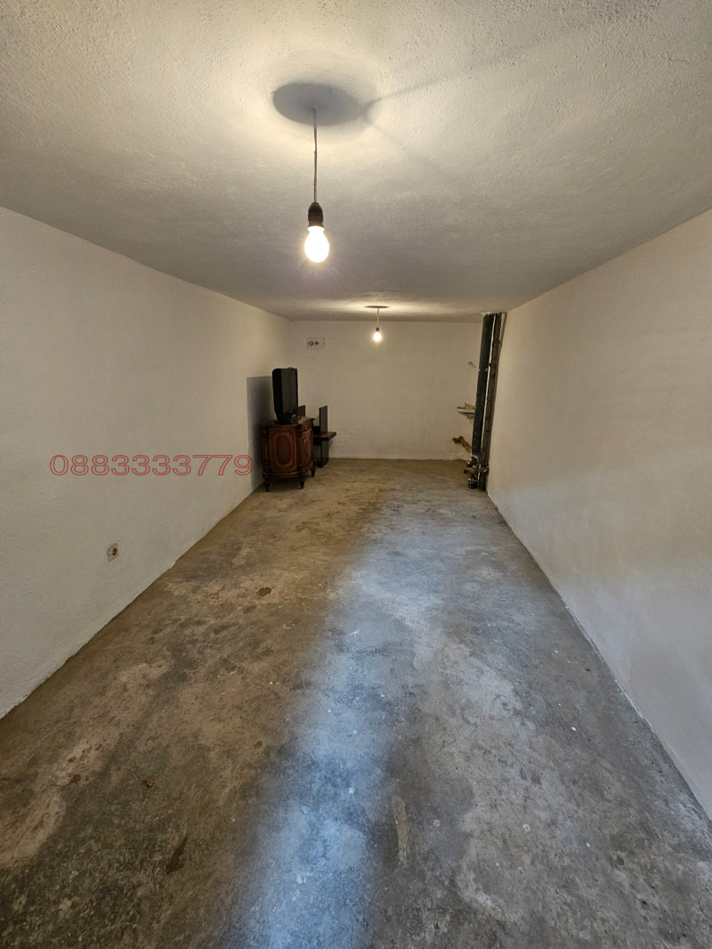 Дава под наем СКЛАД, гр. Варна, Спортна зала