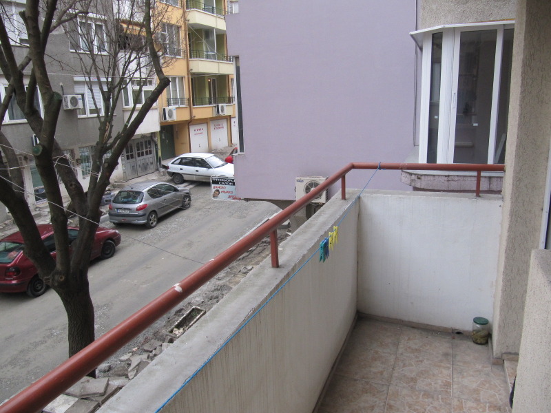K pronájmu  Studio Burgas , Vazraždane , 40 m2 | 18295714 - obraz [8]