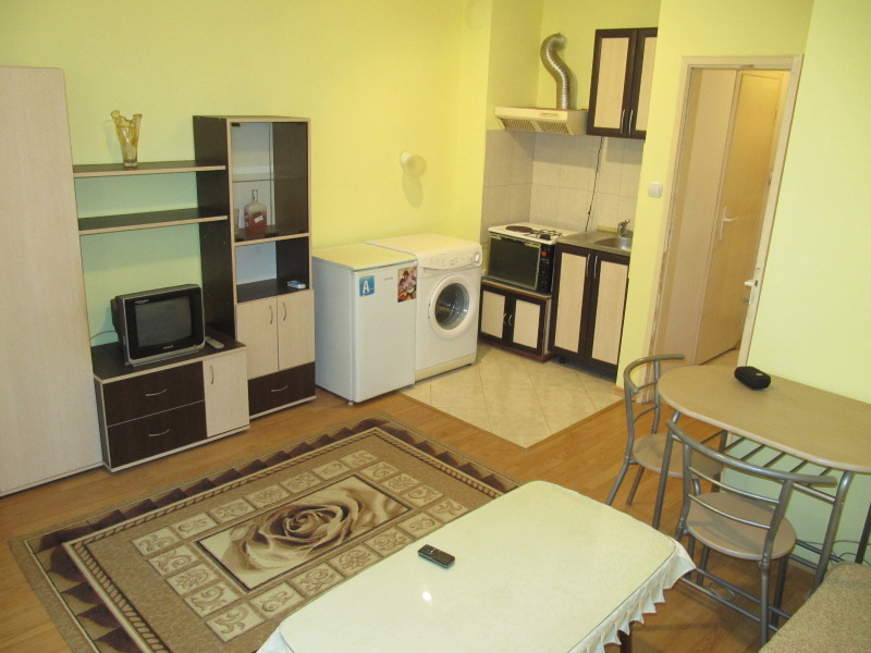 K pronájmu  Studio Burgas , Vazraždane , 40 m2 | 18295714 - obraz [2]