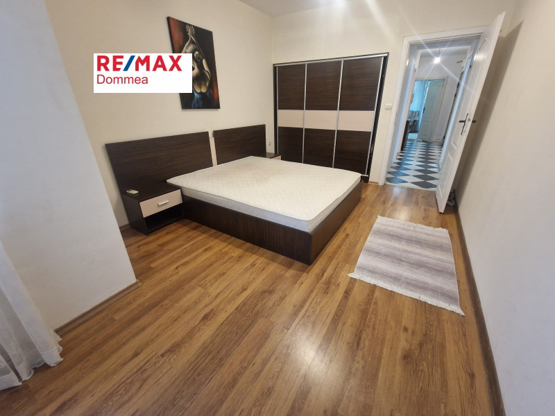 Дава под наем 3-СТАЕН, гр. Варна, Базар Левски