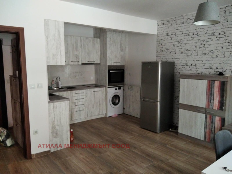 A louer  Studio Plovdiv , Ostromila , 40 m² | 15488296