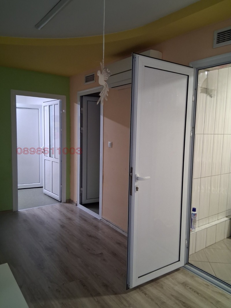 Дава под наем ОФИС, гр. Добрич, Център, снимка 12 - Офиси - 52785137