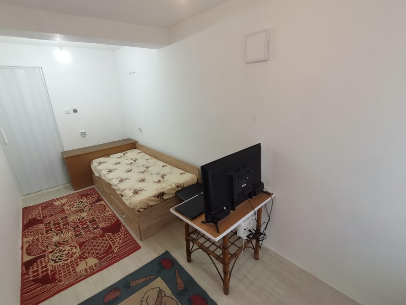 Zu vermieten  Studio Burgas , Wazraschdane , 20 qm | 24566012