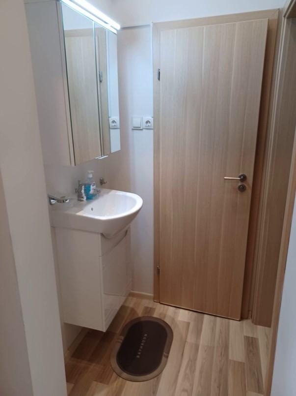 Издаје се  1 спаваћа соба Софија , Центар , 65 м2 | 16413666 - слика [6]
