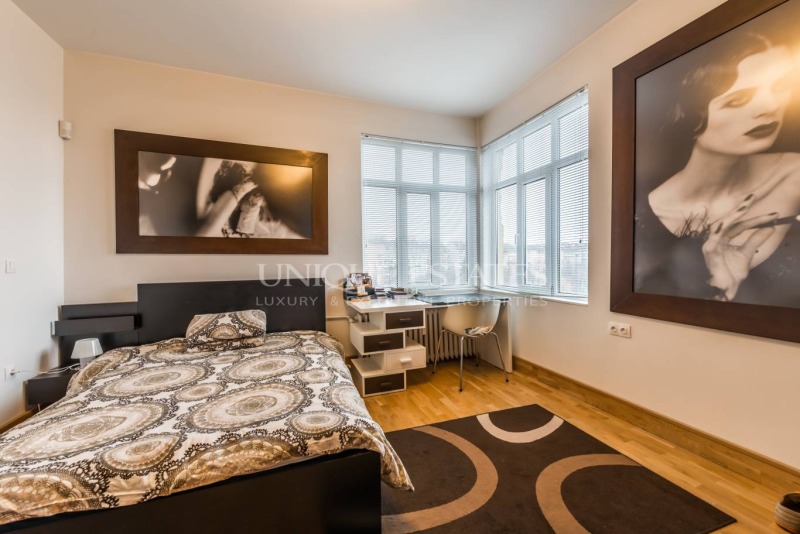 Издаје се  2 спаваће собе Софија , Центар , 120 м2 | 27525629 - слика [6]