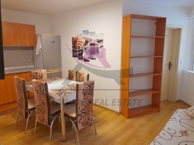 1 chambre Grand Mol, Varna 1