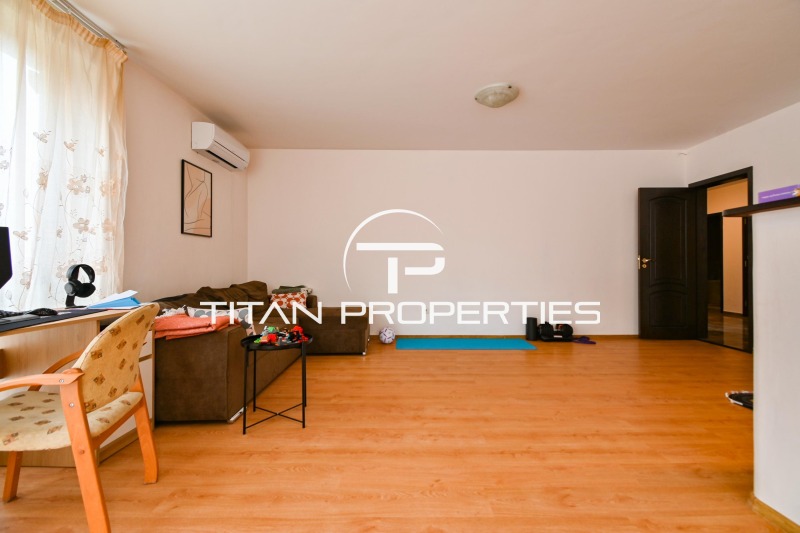 Издаје се  2 спаваће собе Софија , Лозенец , 150 м2 | 38272236 - слика [3]