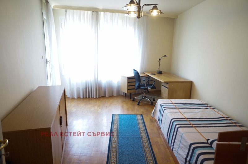Προς ενοικίαση  3+ υπνοδωμάτιο Σοφηια , Ηζτοκ , 170 τ.μ | 84409100 - εικόνα [12]
