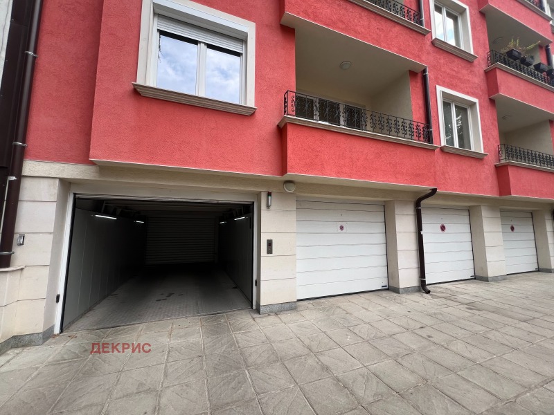 Под наем ГАРАЖ, ПАРКОМЯСТО, град София, Център • 250 € • 70344531 — Holmes.bg