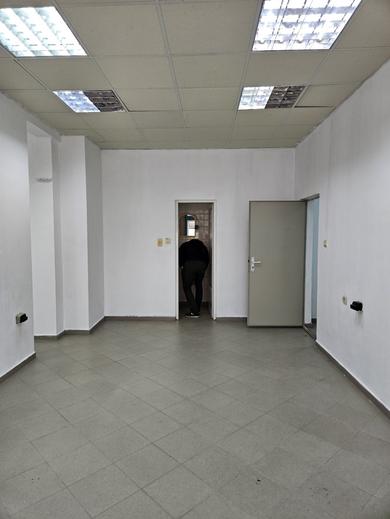 Дава под наем  Пром. помещение град Кърджали , Възрожденци , 130 кв.м | 25871073 - изображение [6]