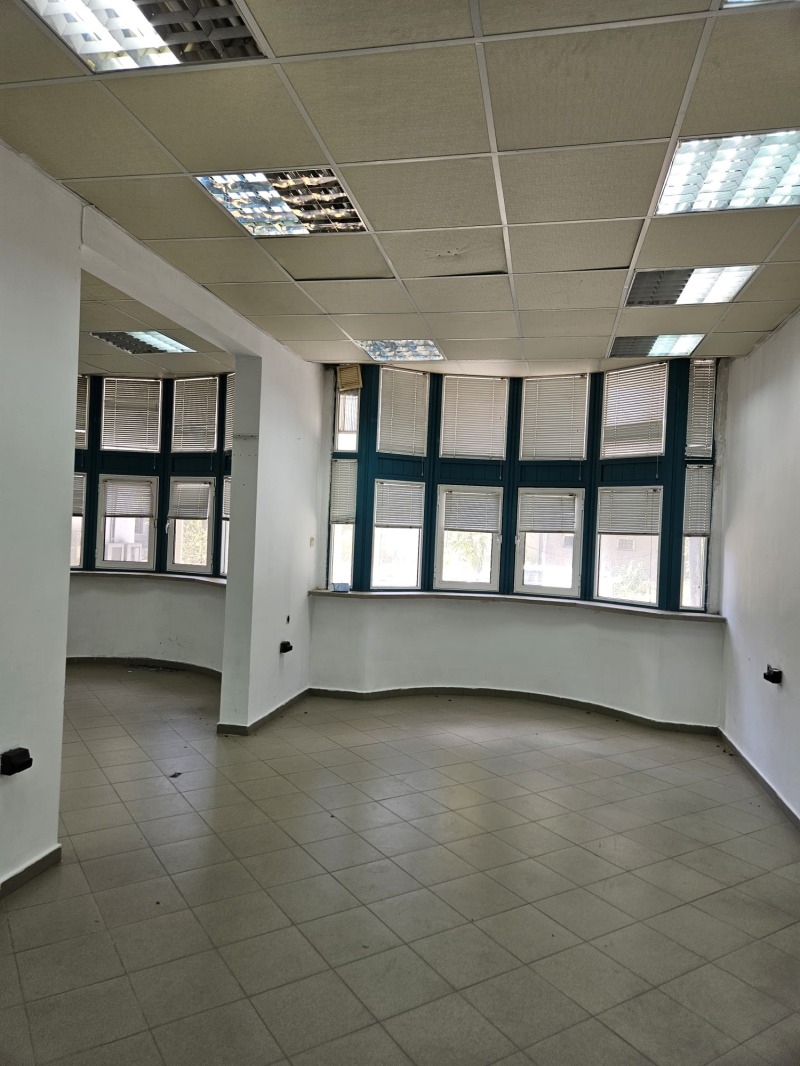 Дава под наем  Пром. помещение град Кърджали , Възрожденци , 130 кв.м | 25871073 - изображение [3]