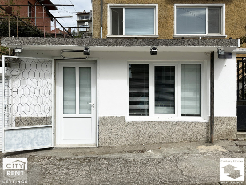 Дава под нем  Магазин, град Велико Търново, Акация •  100 EUR • ID 54499805 — holmes.bg - [1] 