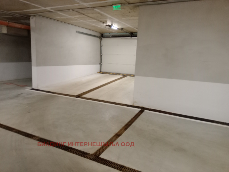 En renta  Plaza de aparcamiento Sofia , Poligona , 20 metros cuadrados | 11715509 - imagen [3]