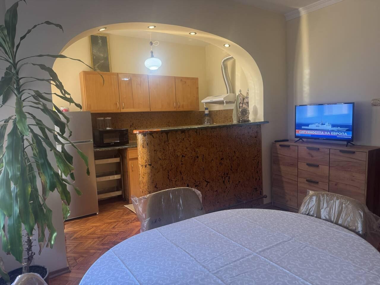 Дава под наем 3-СТАЕН, гр. Бургас, Възраждане, снимка 4 - Апартаменти - 53562717