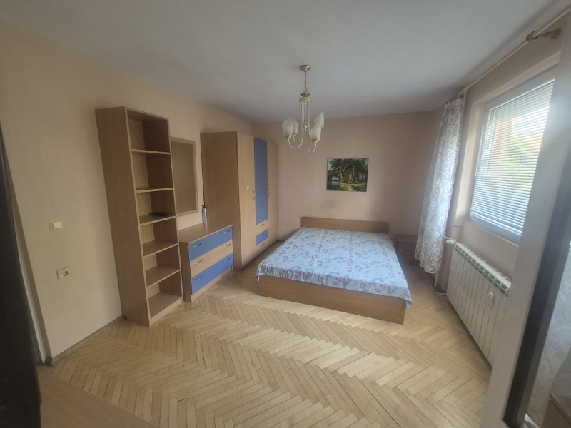 Дава под наем  3-стаен град Плевен , Идеален център , 100 кв.м | 89446568 - изображение [17]