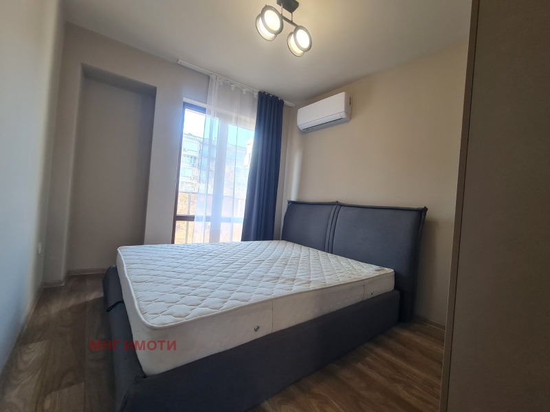 Дава под наем 3-СТАЕН, гр. Пловдив, Кючук Париж, снимка 8 - Апартаменти - 53159729