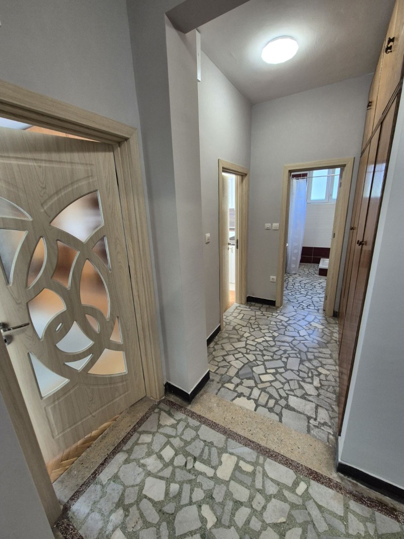Дава под наем  2-стаен град София , Изток , 100 кв.м | 91675367 - изображение [8]