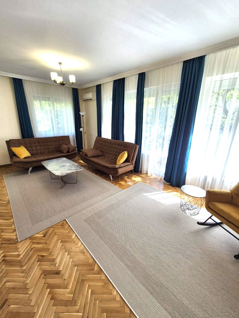 Дава под наем  2-стаен град София , Изток , 100 кв.м | 91675367 - изображение [2]