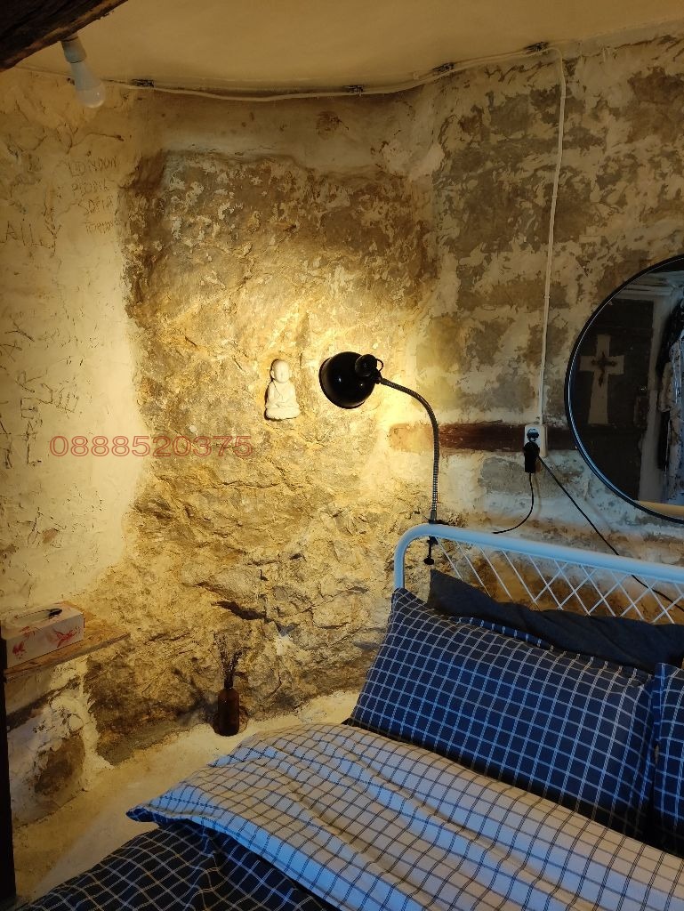 Дава под наем КЪЩА, гр. Велико Търново, Варуша, снимка 2 - Къщи - 54164310