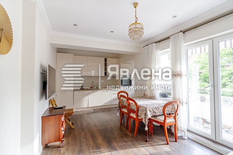 Дава под наем  3-стаен град София , Център , 86 кв.м | 71898387