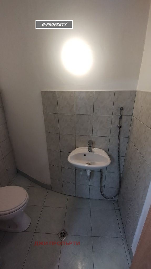 För uthyrning  Kontor Sofia , Studentski grad , 55 kvm | 62610683 - bild [4]