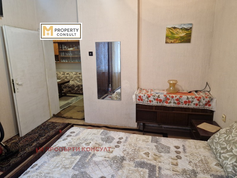 Дава под наем ЕТАЖ ОТ КЪЩА, гр. Плевен, Широк център, снимка 5 - Етаж от къща - 53130762